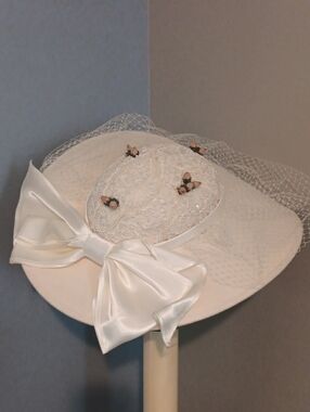 Women's Cream Bow Sun Hat